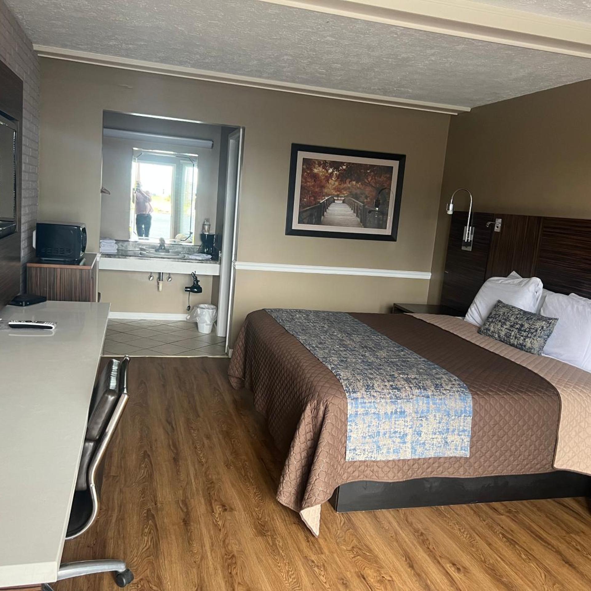 Towne Inn 30/50