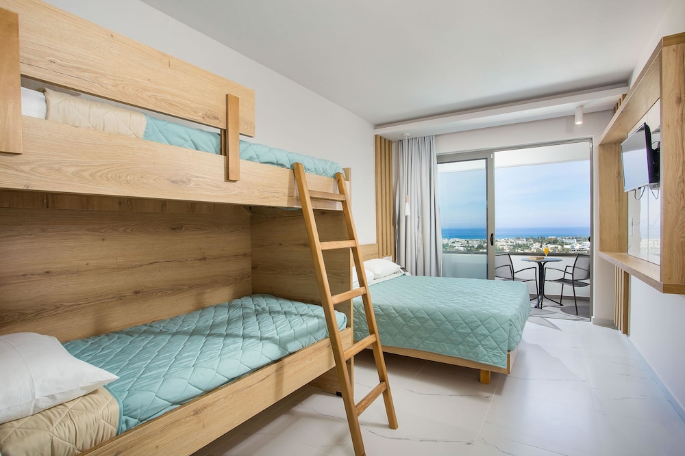 1 BEDROOM, FAMILY