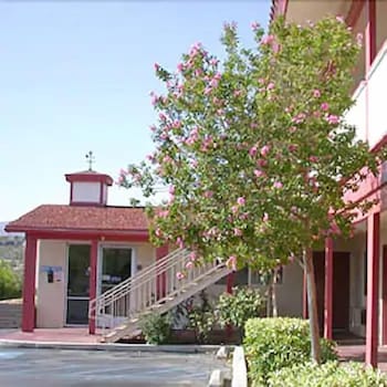 High Desert Motel Joshua Tree National Park 13/40