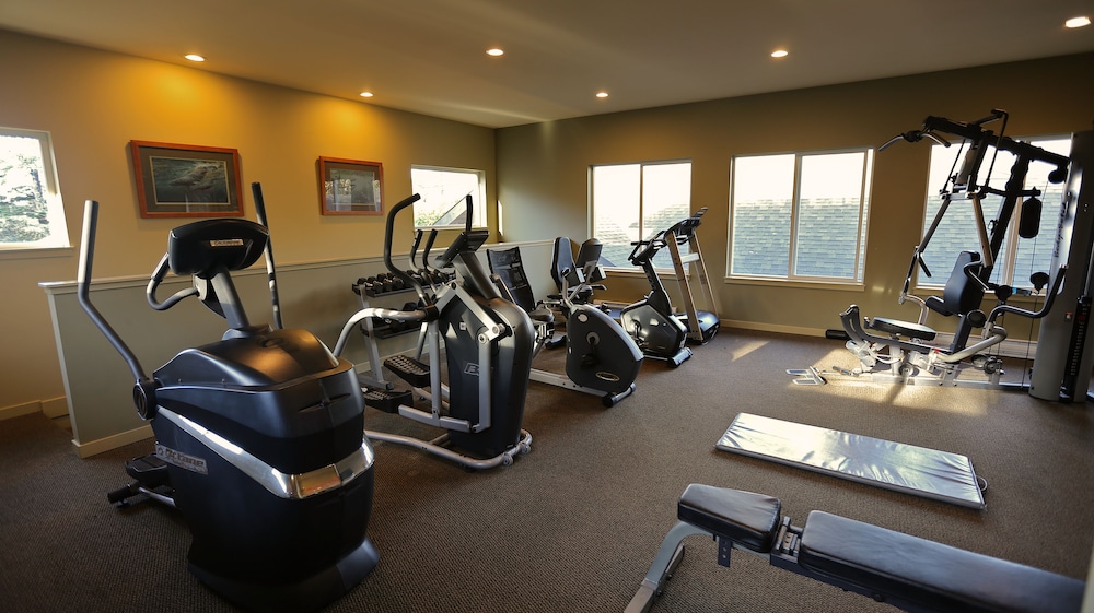 Long Beach Lodge Resort 38/72