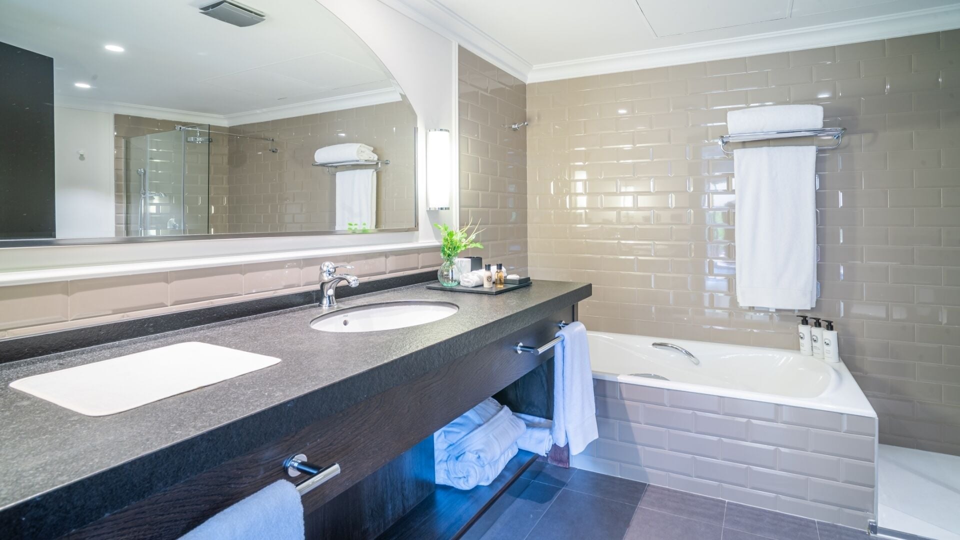 Executive, Twin Beds, Villa Soro 10/10