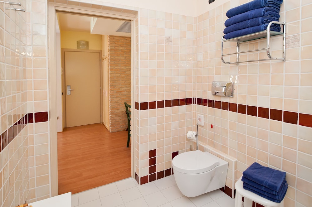 Gentarrubia - B&B 47/50