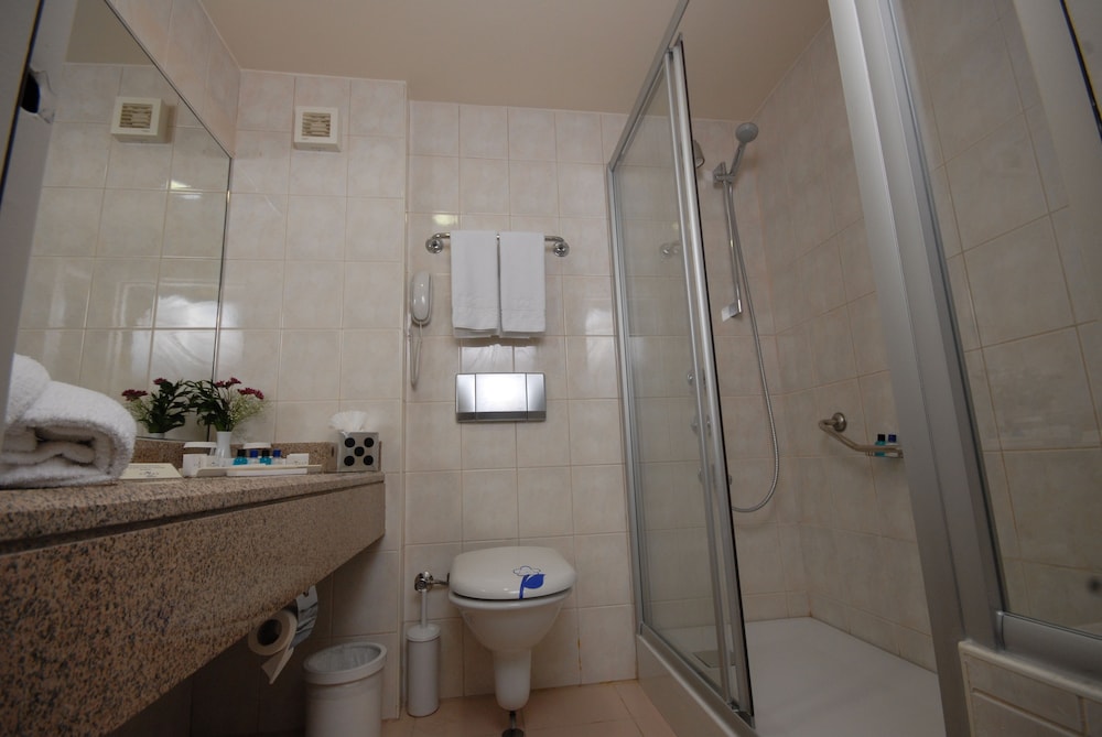 Class Hotel 48/50