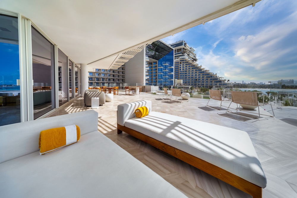 3 BEDROOMS, POOL, SUITE, TERRACE, XL