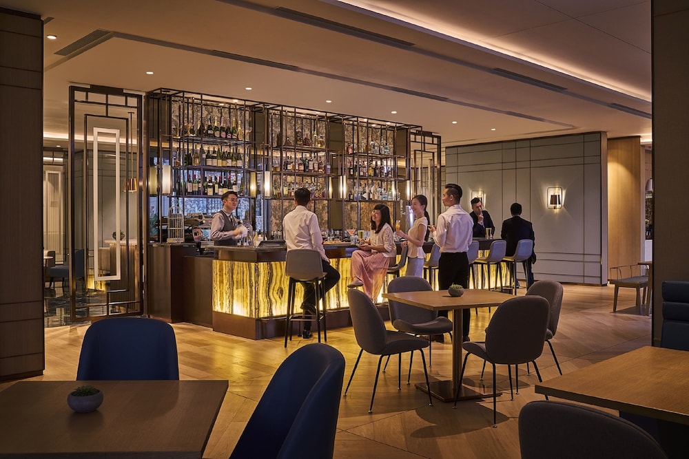 Two Macdonnell Road 39/47