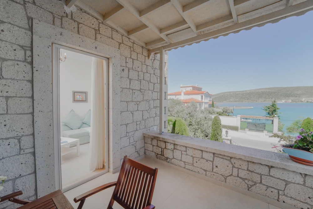 Alacati Marina Palace 50/50