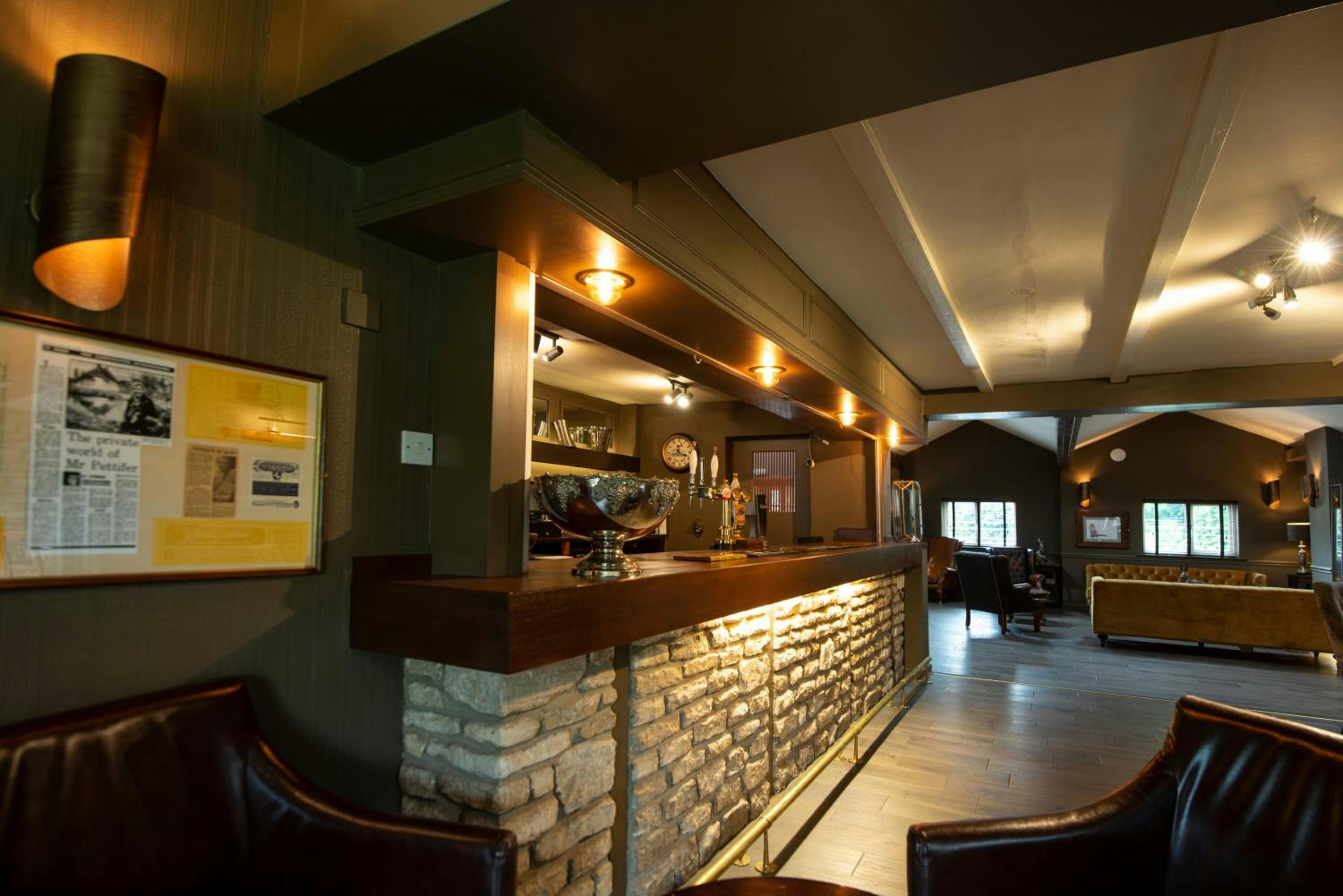 Pettifers Freehouse Hotel 16/20