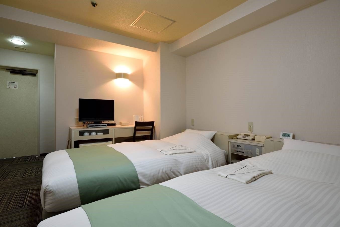 STANDARD, TWIN BEDS