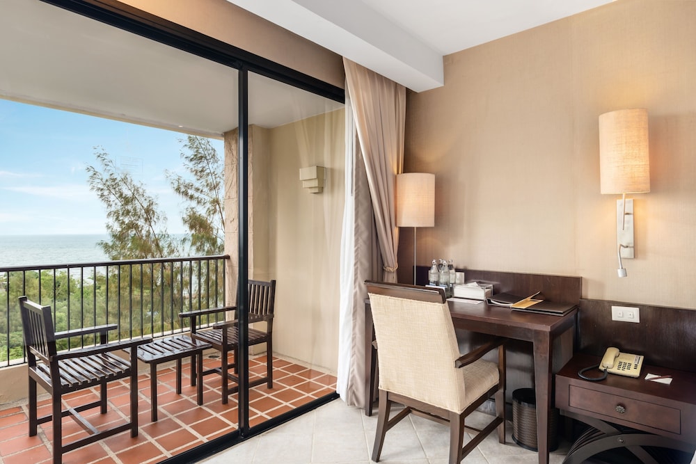 Garden Cliff Resort and Spa 147/172