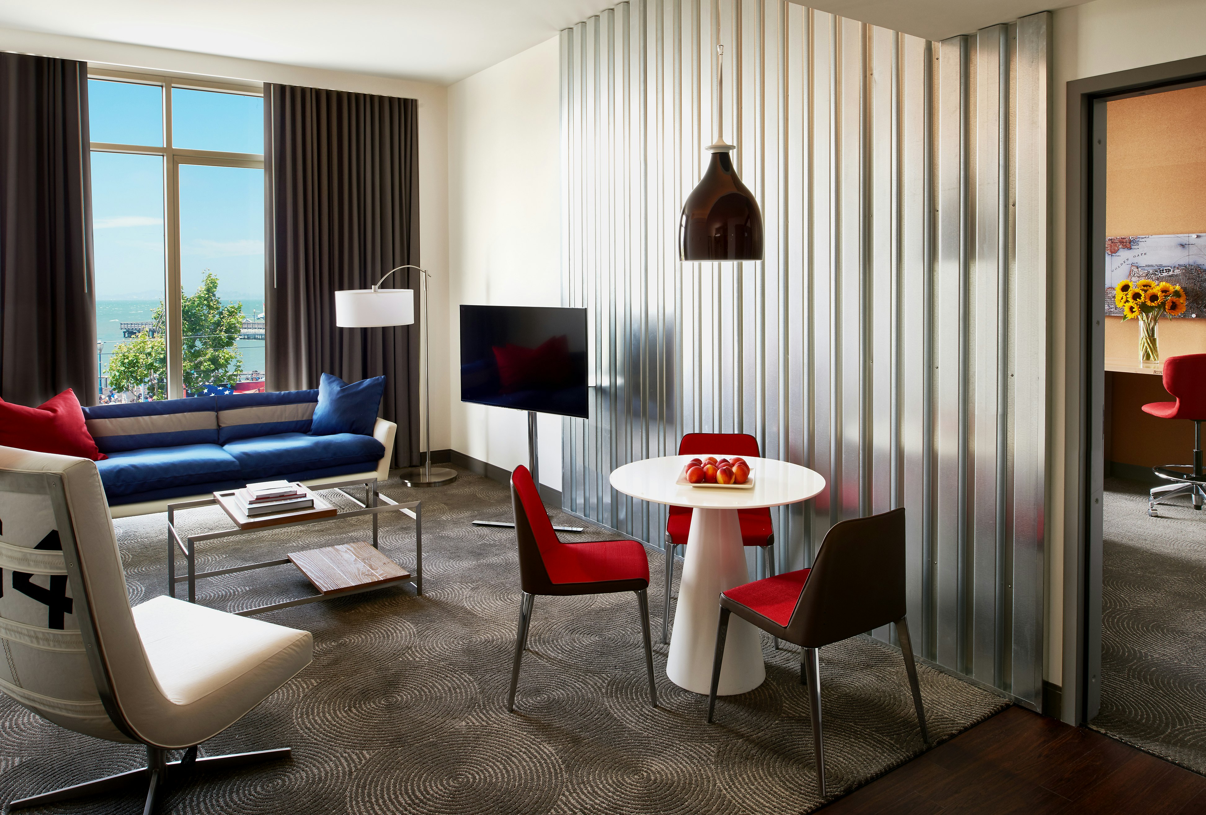 Hotel Zephyr 41/51