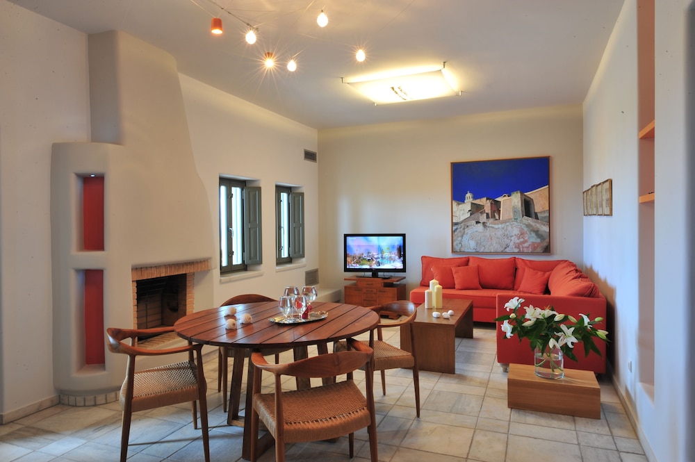 Pleiades Eco Houses 23/38
