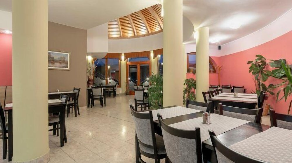 Hotel Millennium 34/50