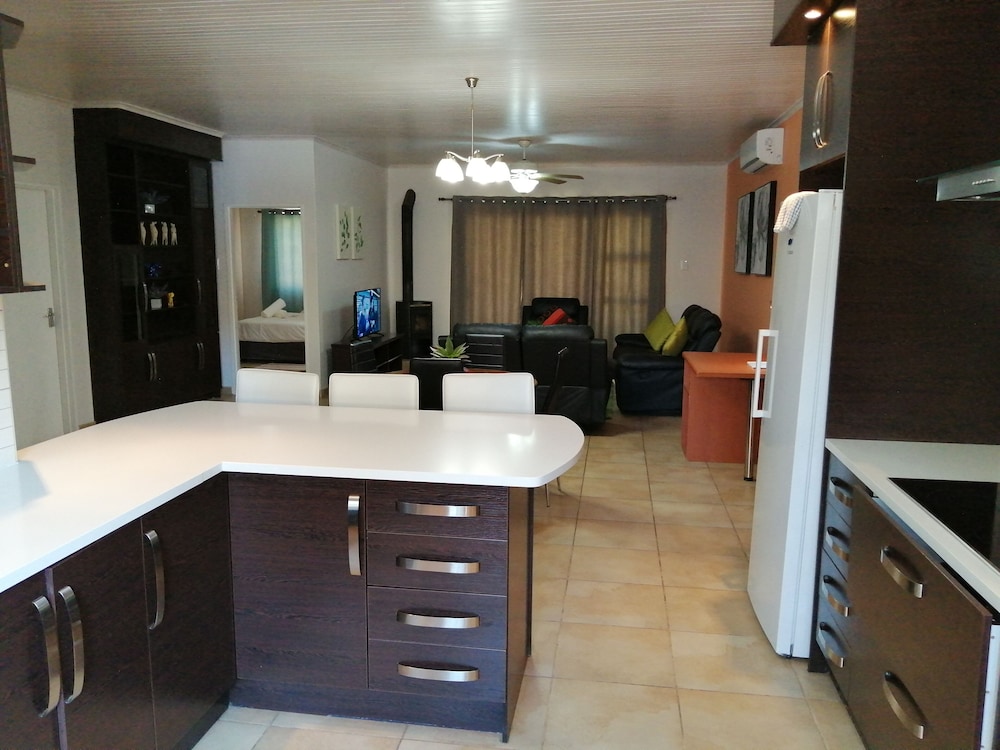 Capbon Guesthouse 4/50