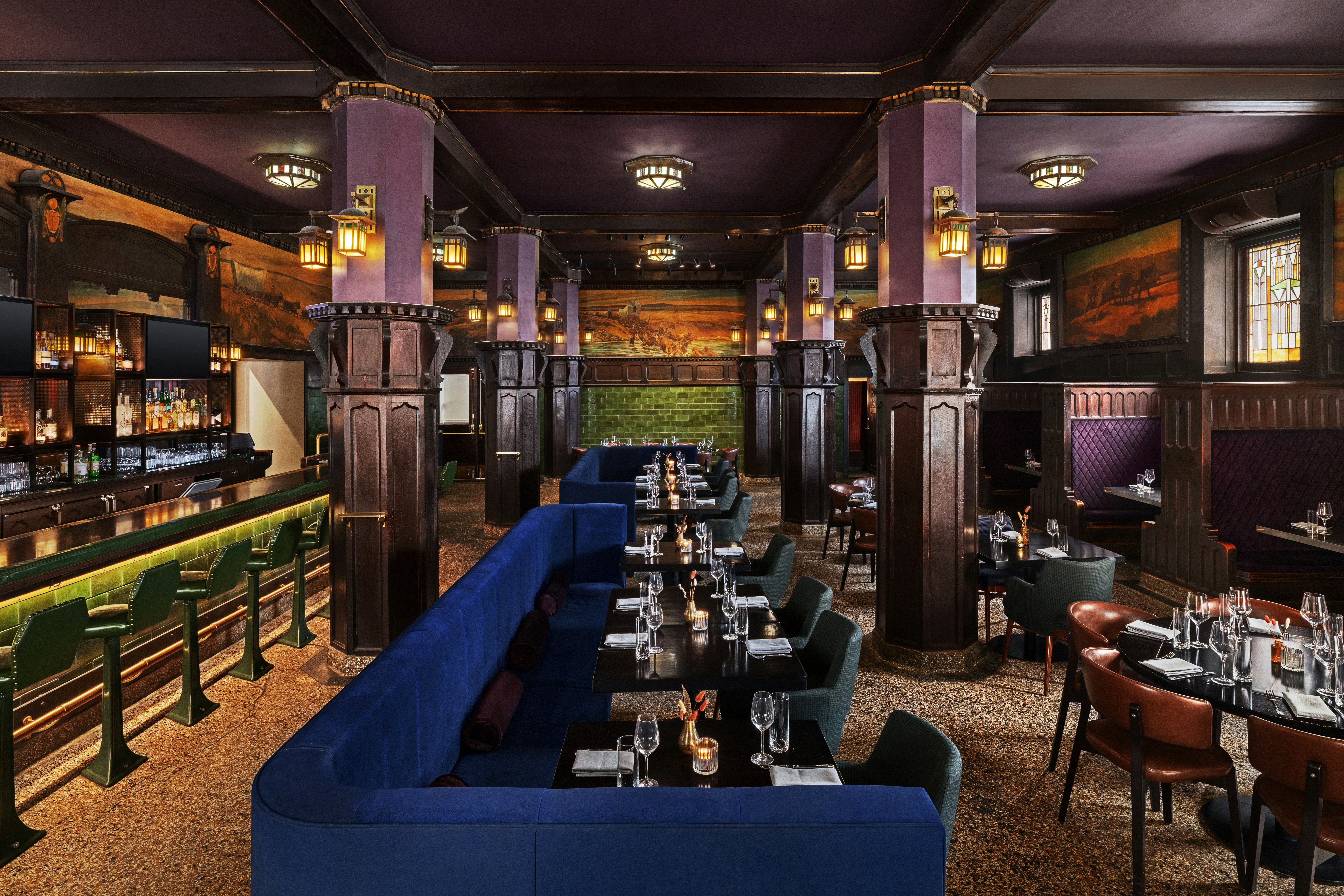 Hotel Savoy Kansas City, Tapestry Collection by Hilton 50/60