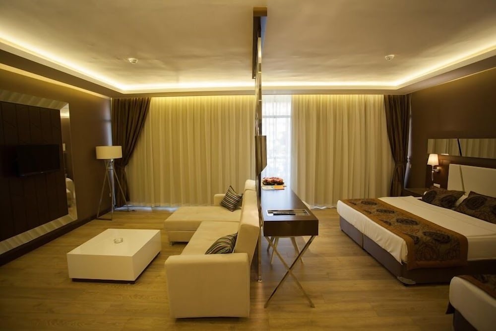My Home Resort Hotel 17/50
