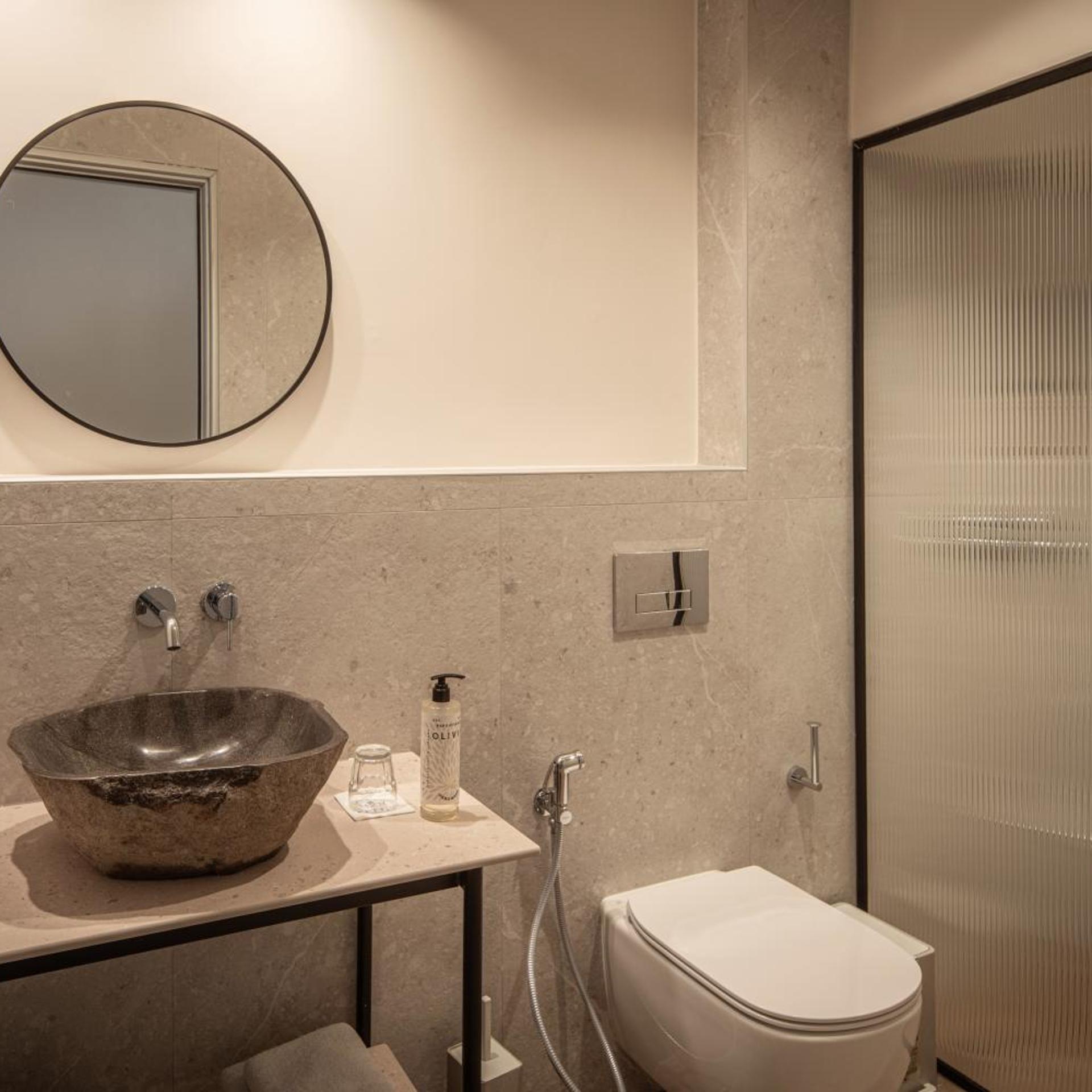 Urban, Outdoor Jetted Tub، Enorme Infinity Beach 7/8