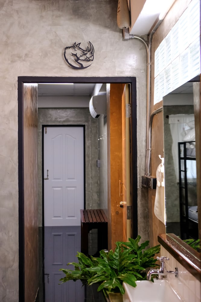 Baan Lung Poshtel 7/32