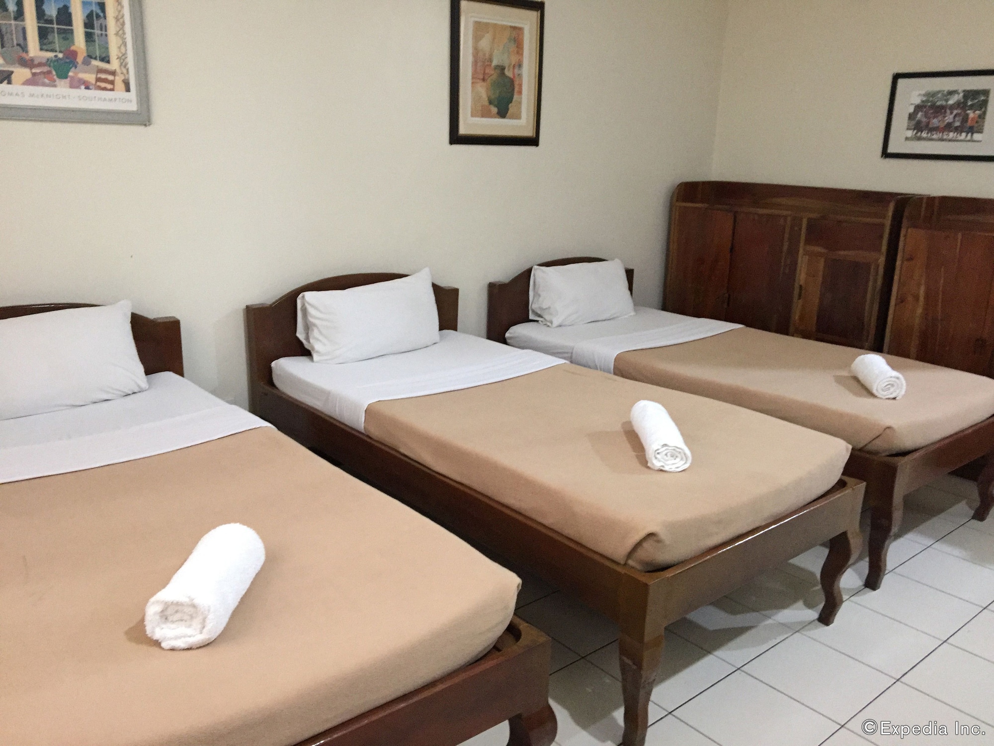 ROOM, TRIPLE, 3 BEDS
