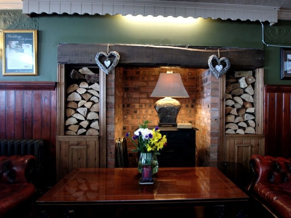 The Gladstone 2/31