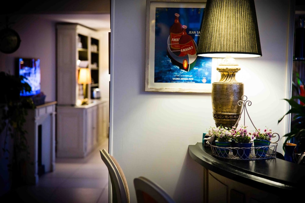 Hotel Champerret Heliopolis 45/48