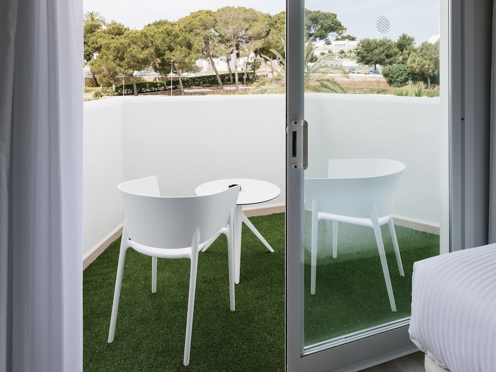 Aluasoul Mallorca Resort - Adults Only 28/71