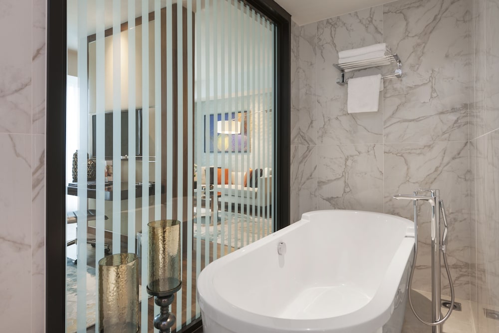 Elite World Grand Istanbul Kucukyali Hotel 65/68