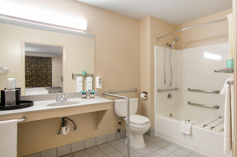 Americas Best Value Inn Rome 43/50