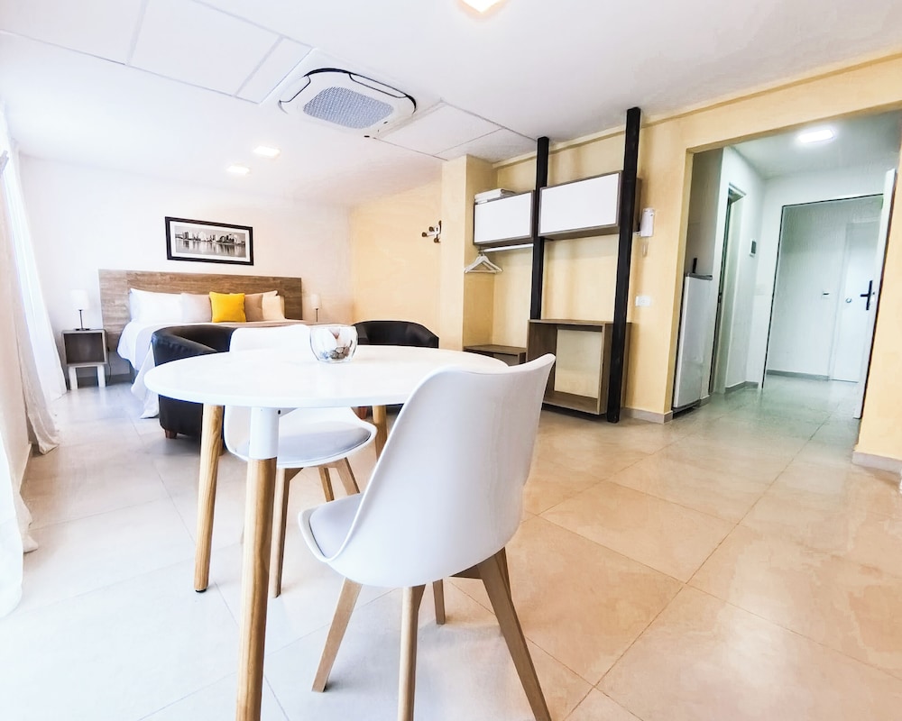 Ramada Residences by Wyndham Puerto Madryn CQ Parry 17/41