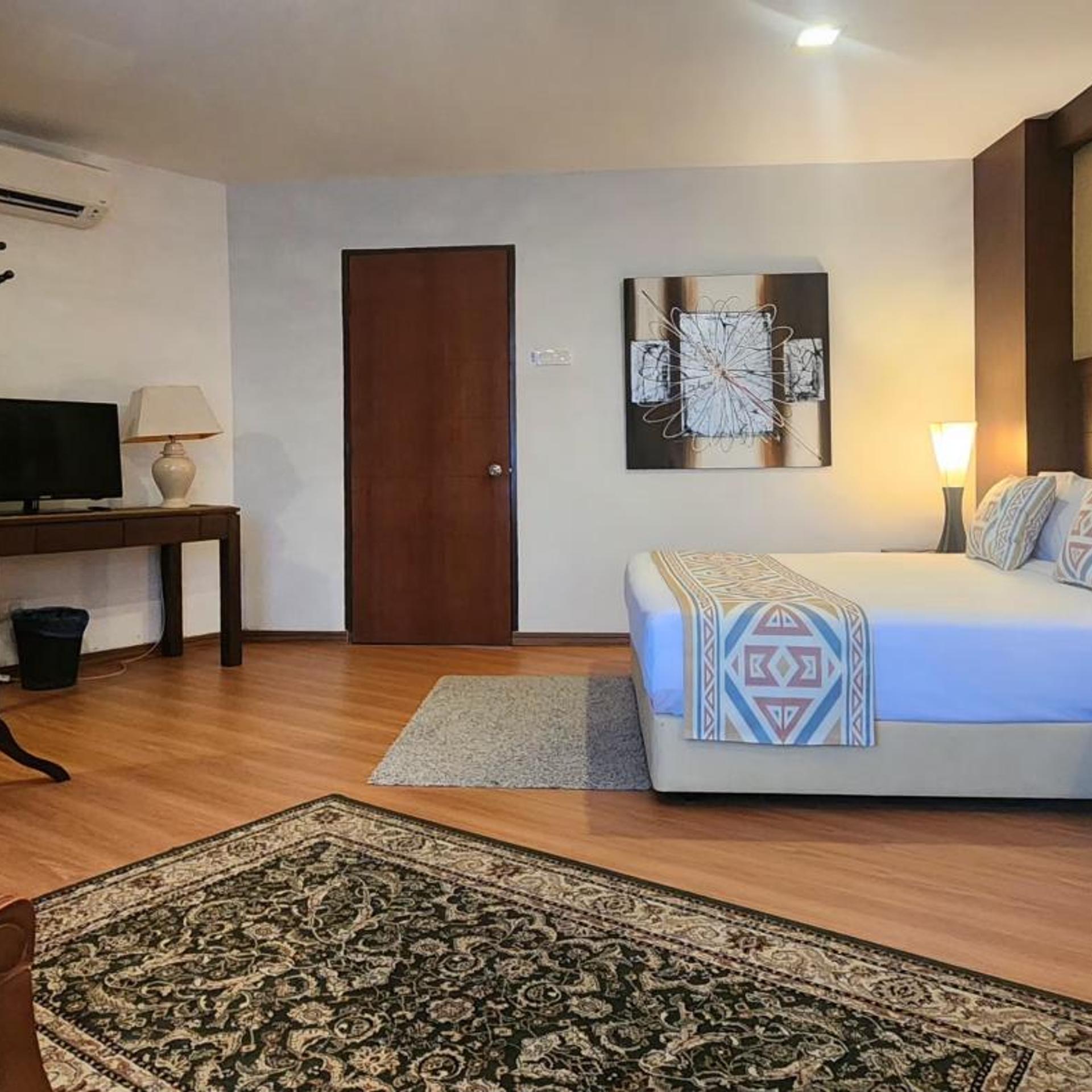 Samsuria Beach Resort & Residence 38/52