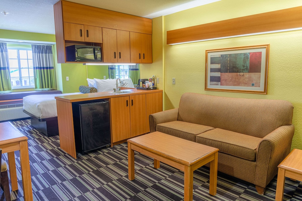 Microtel Inn Suites Kingsland 35/55