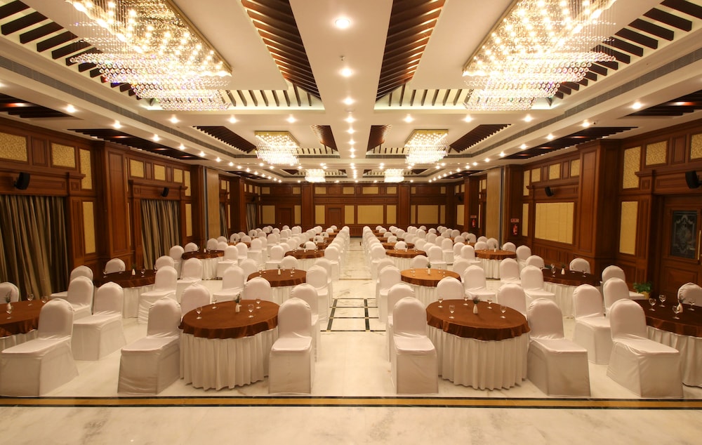 Shenbaga Hotel and Convention Centre 25/31