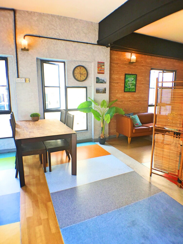 Lavender Guesthouse 55/62