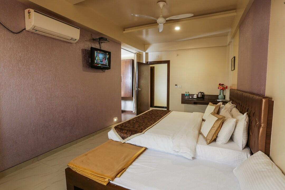 Hotel Bhagyalaxmi 27/57