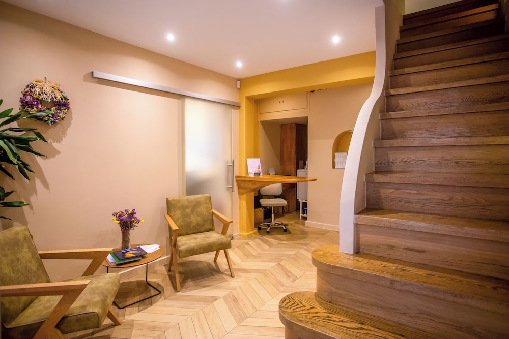 Fresh Boutique Hotel 44/58