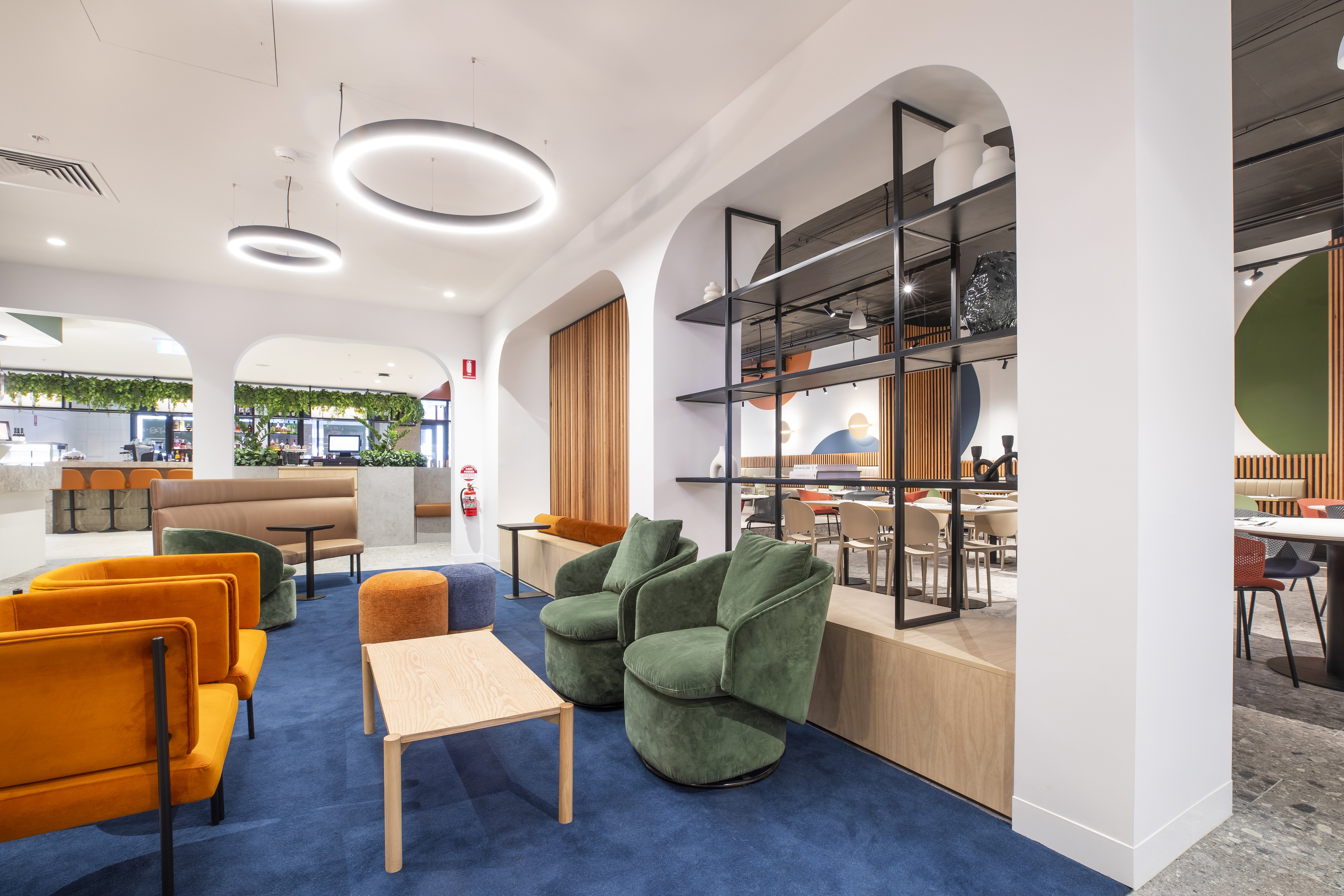 Holiday Inn Dandenong an IHG Hotel 24/50