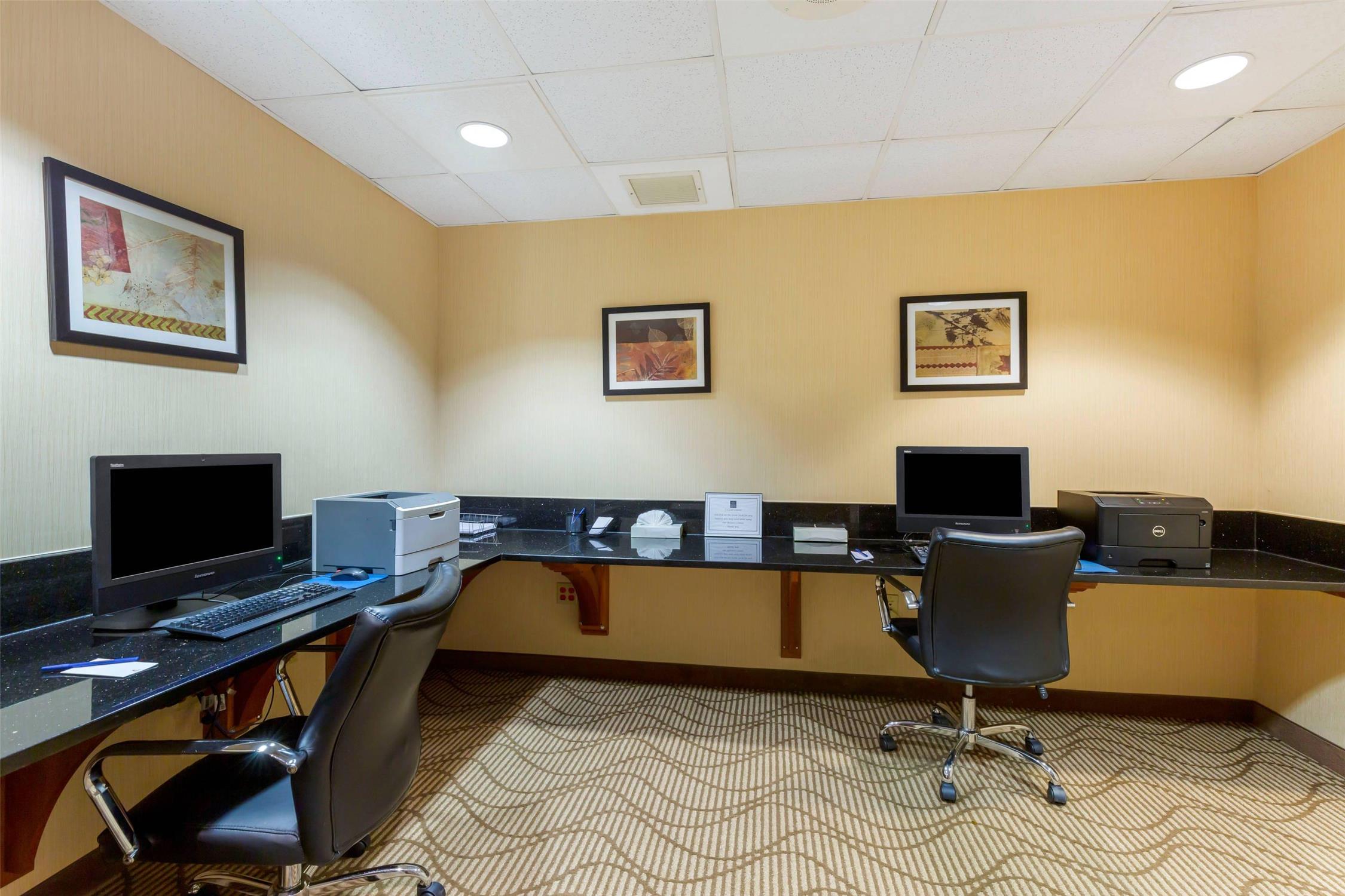 Comfort Suites Manassas Battlefield Park 24/33