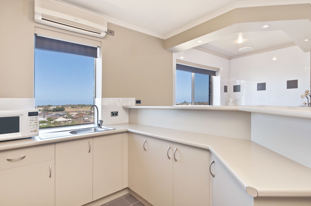 Comfort Inn On Raglan 2/39