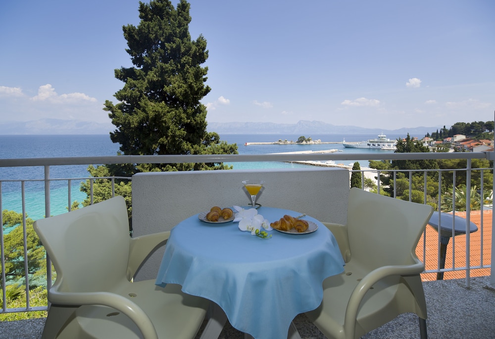 ADRIATIQ HOTEL FARAON 35/50