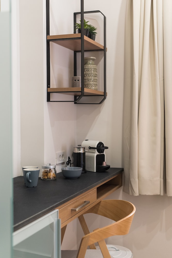 Harismari Cozy Hotel 50/50
