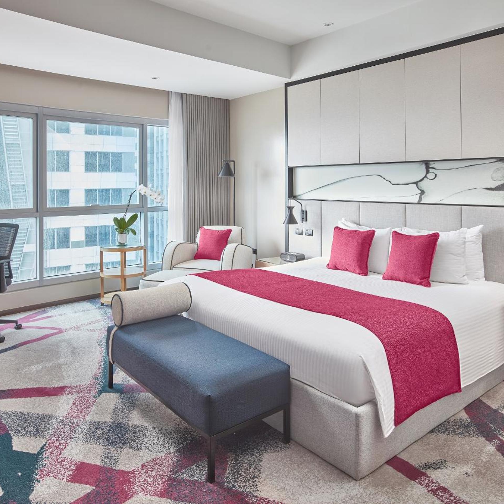 Leisure, King Bed