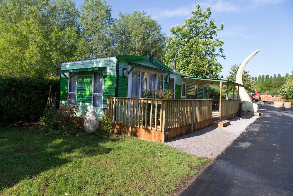 Adventurer's Village Milton Keynes 3/49