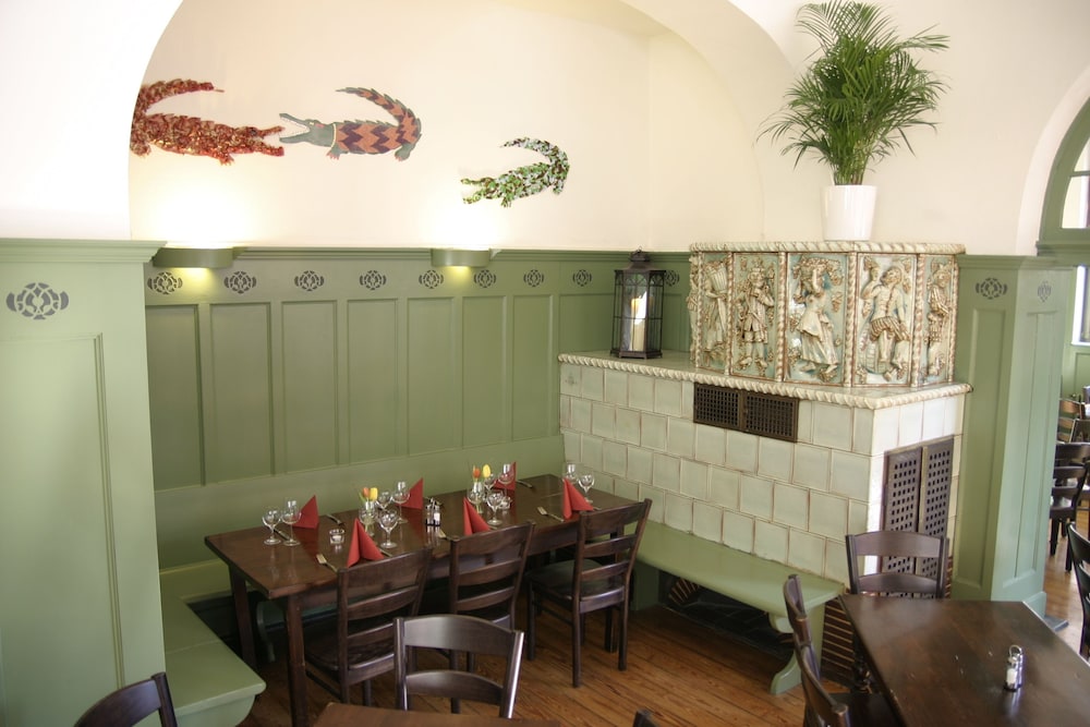 Hotel Restaurant Krokodil 23/34