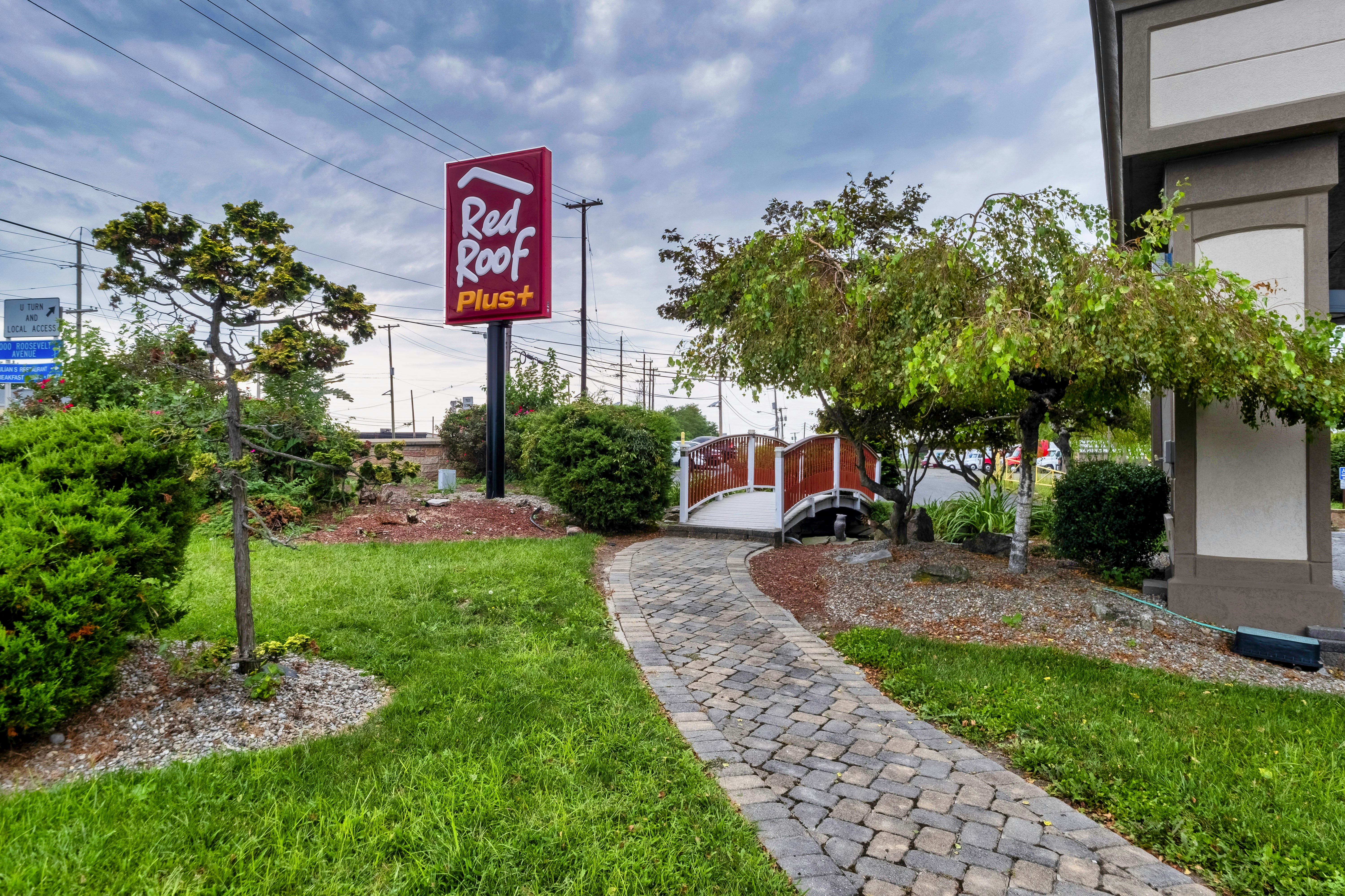 Red Roof PLUS Woodbridge - Carteret 27/27