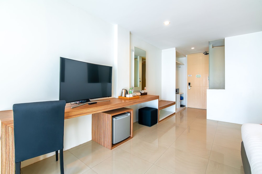The Lantern Resorts Patong Phuket 62/71