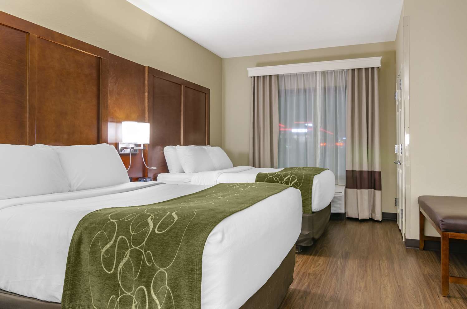 Suite, 2 Queen Beds