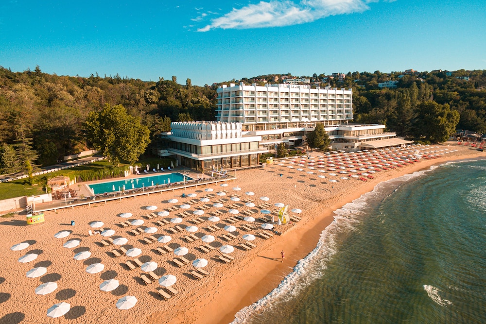 Palace Hotel 1/50