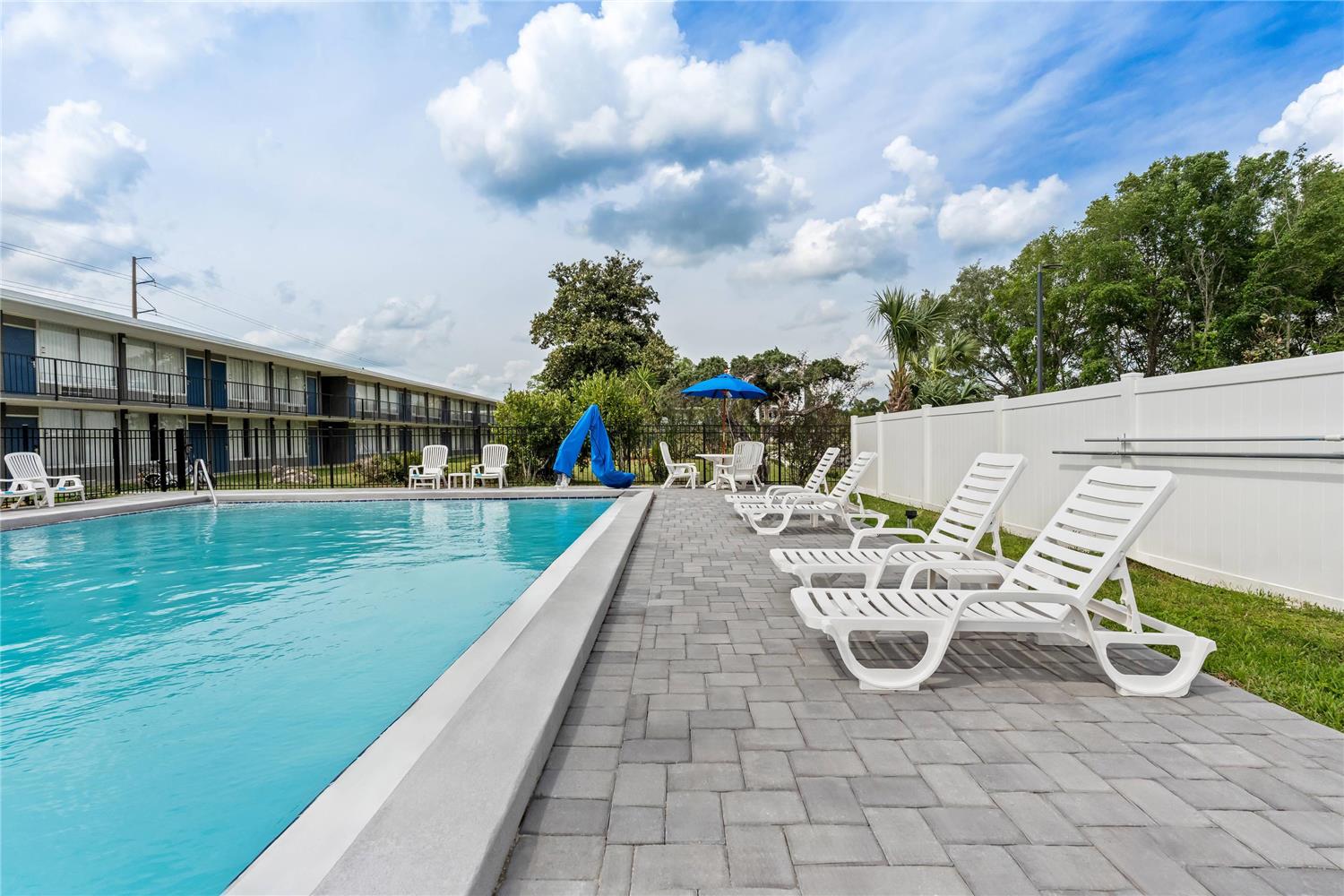 Quality Inn & Suites Ocala I-75 33/33