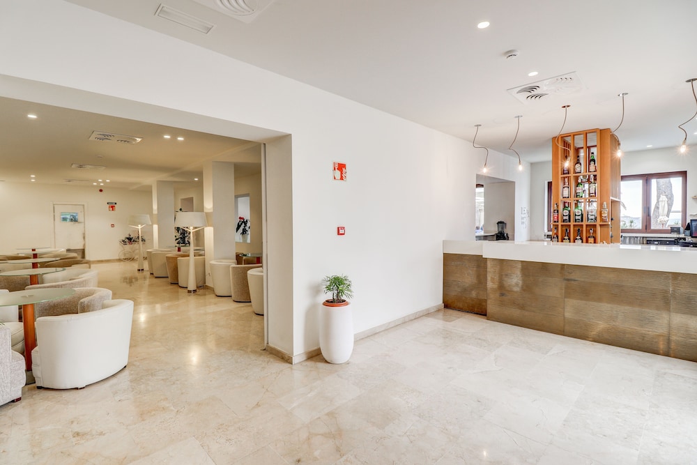 Hotel Hoposa Uyal 6/68
