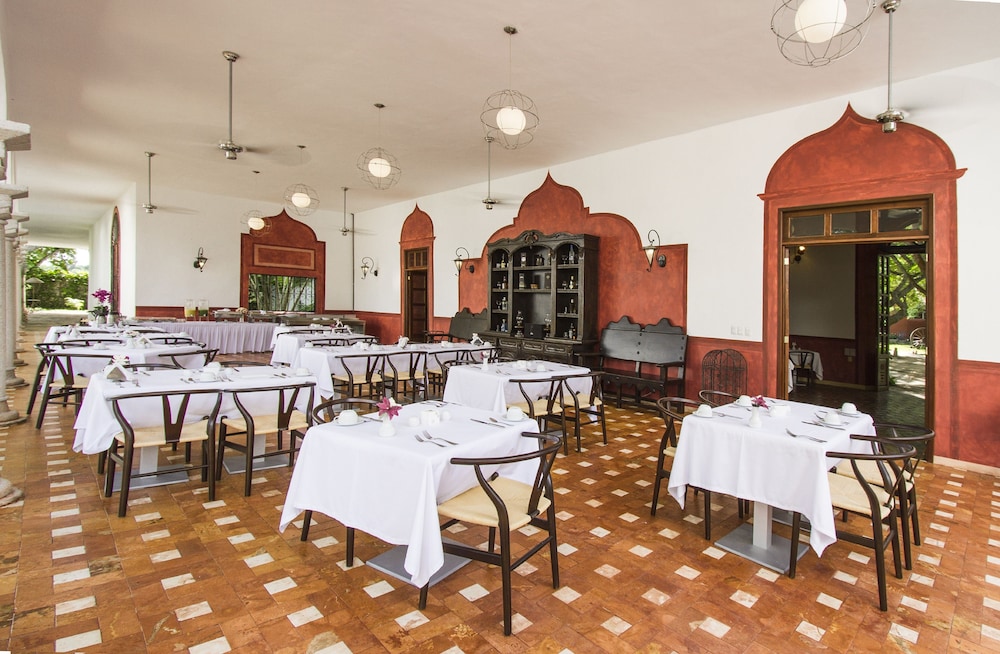 Hacienda Santa Cruz 59/68