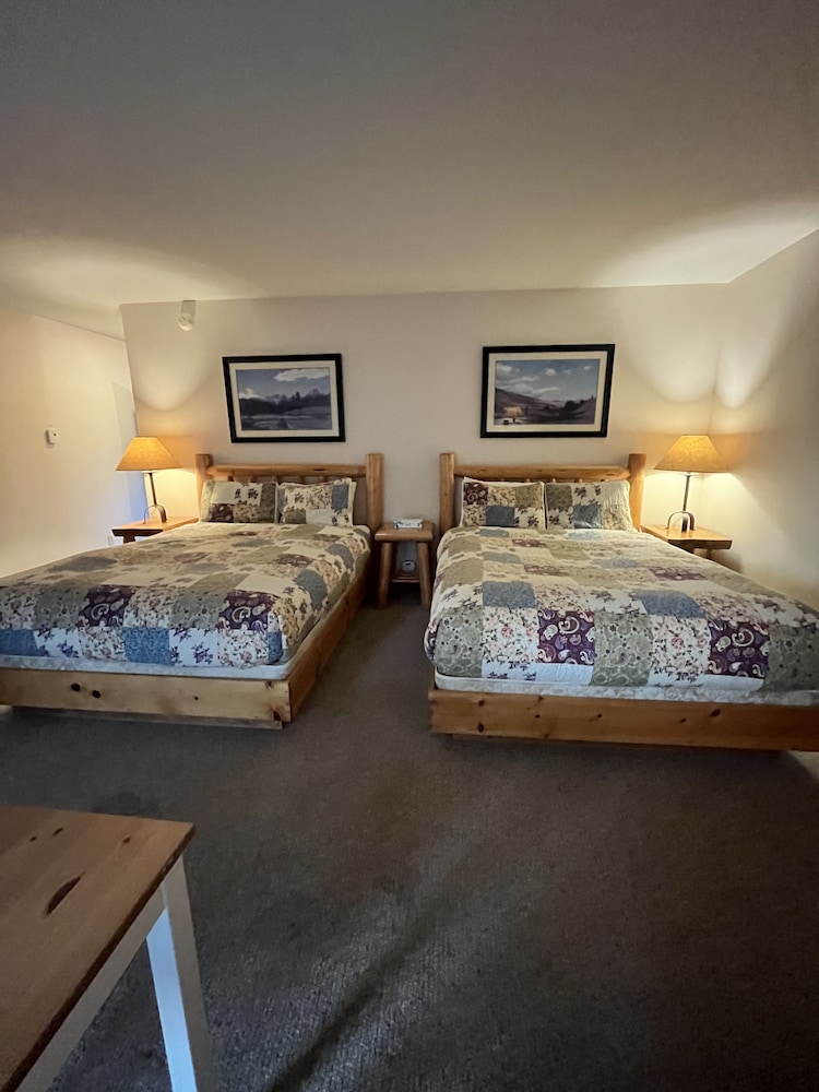 River Run Inn 23/77